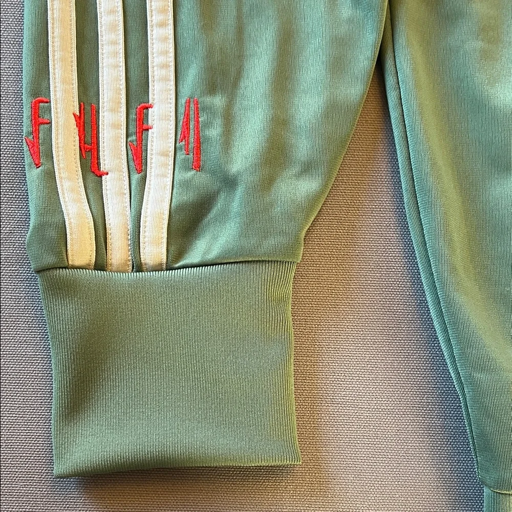 Adidas Star Wars Boba Fett Firebird Classic Track Jacket Trace Green (no tags) - Picture 2 of 8